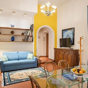 Apartment Signoria With Patio